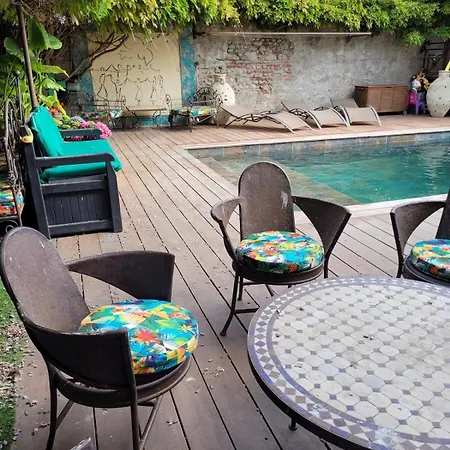 Grande Maison De Village Atypique Et Confortable